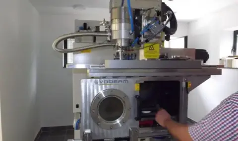 Български учени разработиха повърхностни покрития и сплави за авиацията и космическите технологии - 1