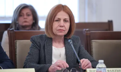 Фандъкова от НС: Имаме да приемем много важни законопроекти, за които хората са ни изпратили тук - 1