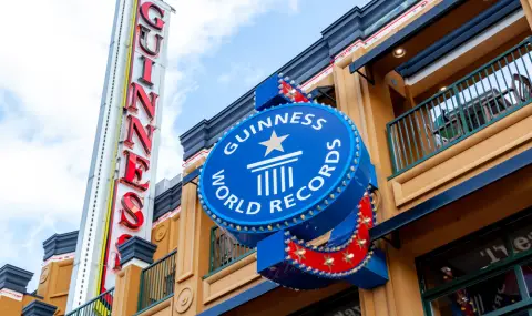 Книгата на Гинес става на 70 г. със 70 нови, странни и непоставени рекорда (ВИДЕО) - 1