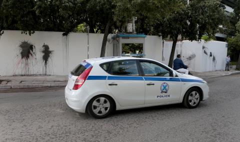 В Гърция арестуваха българка за обир на коли - 1
