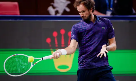 Американският тенисист Лърнър Тиен изправи Медведев пред изпитание в Шанхай - 1