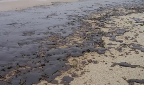 Разлив в морето край Бургас - 1