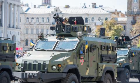 САЩ зареждат Украйна с ракети - 1