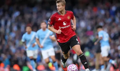 Защитник на Манчестър Юнайтед: Играчите носят вината, не системата на Аморим - 1