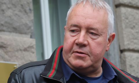 Александров: В Стефан Янев виждат следващия бърз спасител - 1
