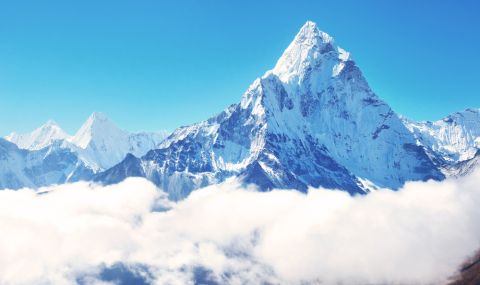Шерпски водач изкачи Еверест за 26-и път - 1