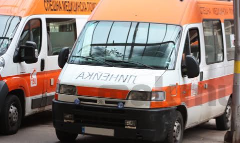 Близо 140 души за денонощие са минали през Пирогов заради травми след падане - 1