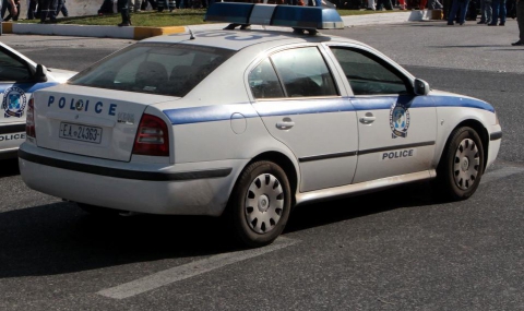Простреляха полицай в Атина - 1