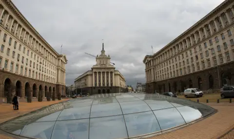 Премиер, МВнР, депутати и Румен Радев без съгласие по изпращането на посланик в Украйна - 1