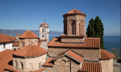 Северна Македония реагира на признаването на църквата в страната като Охридска - 1