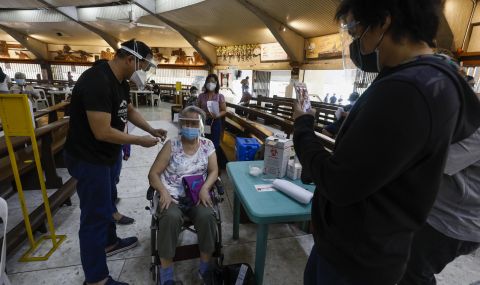 Филипините получиха ваксини на Синовак - 1