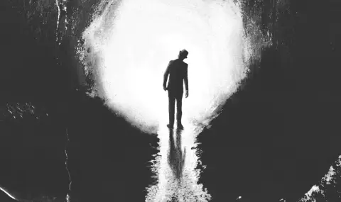 Учени установиха защо хората виждат "светлина в края на тунела", когато умират - 1