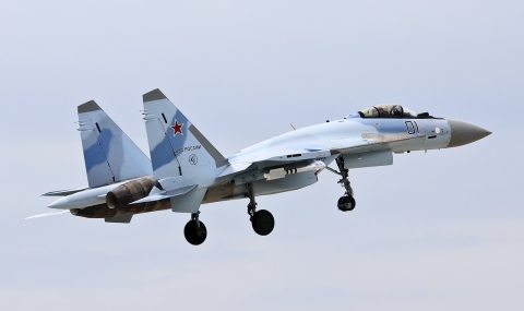 Руски Су-35 изпробва ПВО системите на НАТО - 1