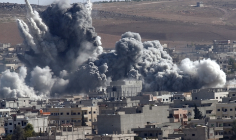 Мащабни удари по позиции на &quot;Ислямска държава&quot; в Ирак и Сирия - 1