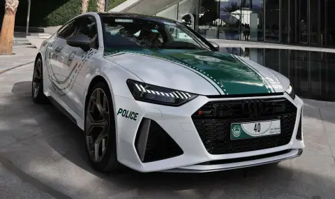 Полицията в Дубай получи ключовете за още една скъпа патрулка - 1