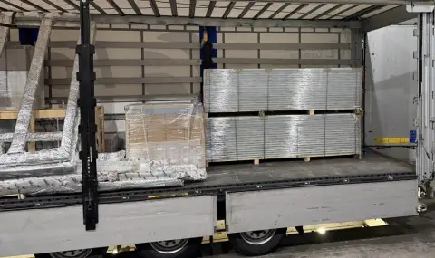 Откриха над 700 000 къса контрабандни цигари в термопанели на МП "Лесово" - 1