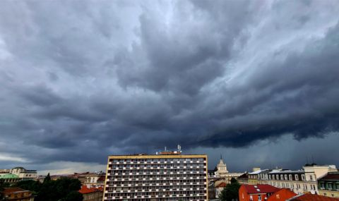 Прогноза за времето днес, 16 март: Нахлува студен въздух, валежи по Черноморието и в планините - 1