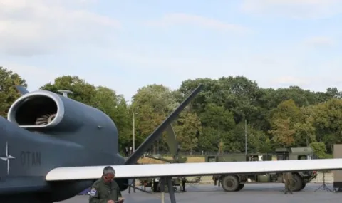 Говори Кремъл: Разузнавателен дрон на НАТО e забелязан над Черно море - 1