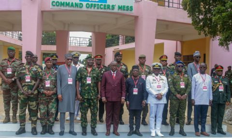 11 западноафрикански държави се готови да предоставят войски за връщане на сваления нигерски президент на власт - 1