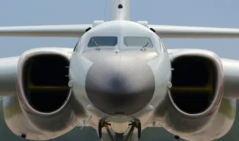 Русия изпрати „пожарен бомбардировач“ Ил-76 в Сърбия заради горските пожари