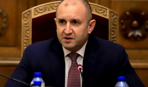 Радев провежда консултации с парламентарните групи преди третия мандат за кабинет - 1