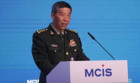 Китайският военен министър предупреди да не се "играе с огъня" по отношение на Тайван - 1