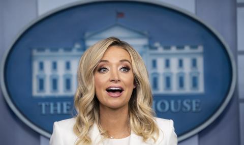 Тръмп добави още една красива жена в обкръжението си - 1