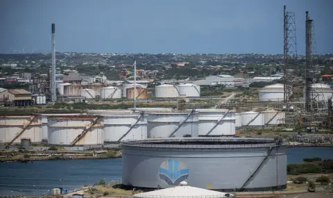 Вашингтон отмени санкции, които възпрепятстваха търговията с венецуелски петрол