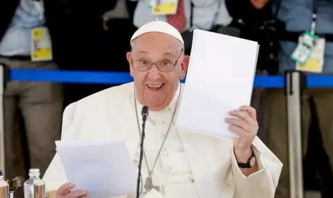 Папа Франциск е оптимист за мира в Украйна - 1