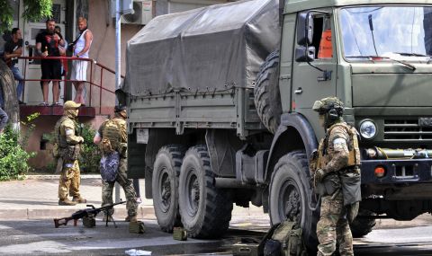 Руската армия атакува военна колона на „Вагнер“ на магистралата (ВИДЕО) - 1