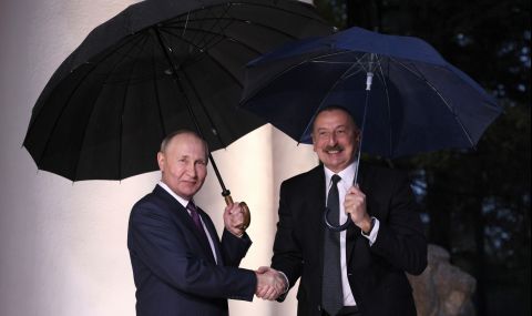 Владимир Путин посрещна в Сочи лидерите на Армения и Азербайджан в опит да посредничи за мирно споразумение  - 1