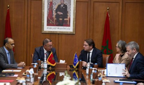 Комисарят по въпросите на съседството на ЕС Варели посети Мароко - 1
