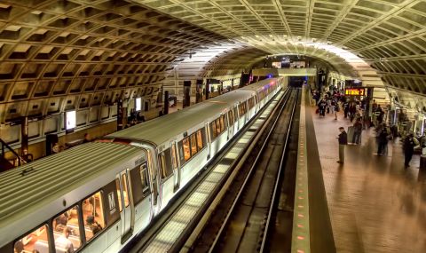 Мъж обиколи всички 97 станции на метрото във Вашингтон за рекордно време (ВИДЕО) - 1