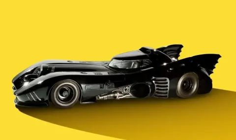 The original "Batmobile" from "Batman Returns" is for sale - 1