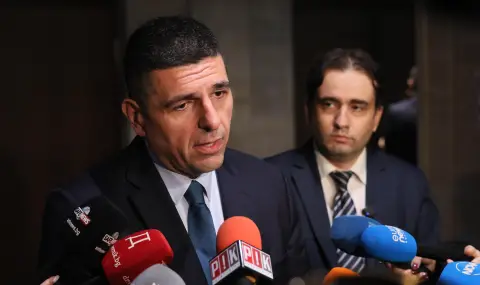 Ivaylo Mirchev: Peevski wants to control the sale of “Lukoil” through DANS VIDEO  - 1