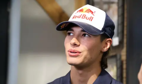 Никола Цолов на прага на сензационен дебют във Формула 2 още този сезон - 1