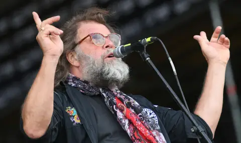 Легендата на руския рок Борис Гребеншчиков вече е британец - 1