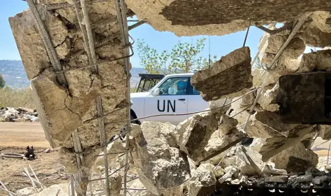 Шестима военнослужещи загинаха при експлозия на боеприпаси в Ливан - 1