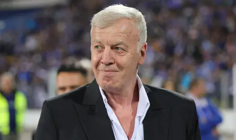 Наско Сираков вижда равни шансове между Левски и АЕК - 1