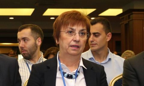 Екатерина Михайлова: Конституционните промени реално могат да бъдат приети 2024 г. - 1