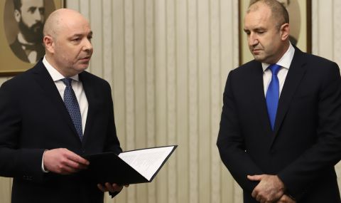 Радев издаде указ с предложение депутатите да гласуват проектокабинета "Габровски" - 1