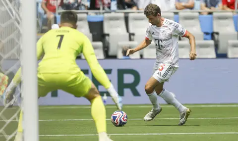 Томас Мюлер блести с два гола при категоричния успех на Ванкувър Уайткапс  - 1