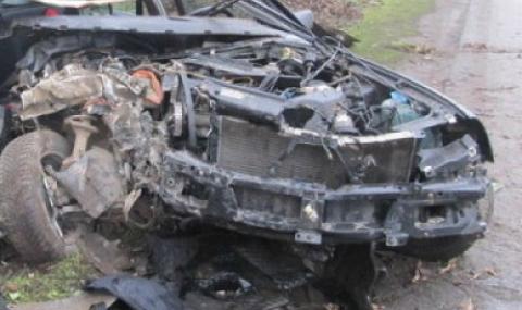 Млад шофьор загина в тежка катастрофа на пътя Бургас-Слънчев бряг - 1