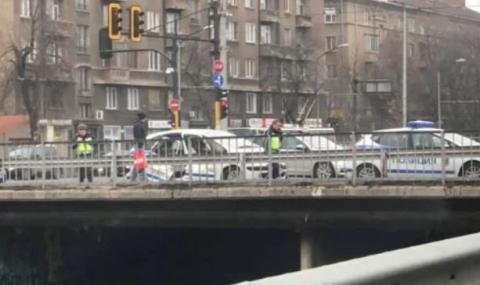 Меле с патрулка затапи ключово кръстовище в София - 1