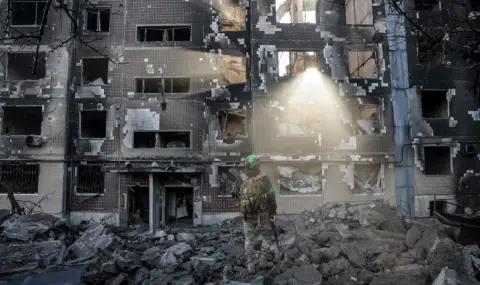 Нощни експлозии разтърсиха четири украински града - 1