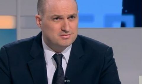 Стефан Гамизов пред ФАКТИ: Излизането от диктатурата на Борисов ще е мъчителен процес - 1