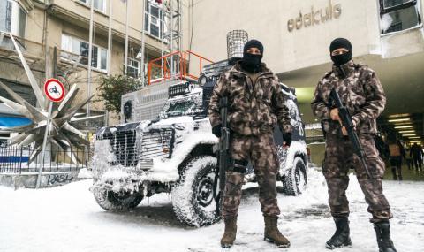 Искат тежки присъди за българите, арестувани в Турция - 1