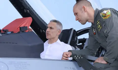 "Да е едновременно като Желю Желев и Петър Стоянов" - 1