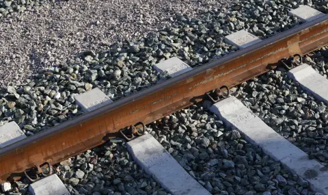 7 hours without air conditioning on the Sofia-Ruse fast train  - 1