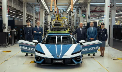 Италианската полиция получи поредното ново Lamborghini - 1